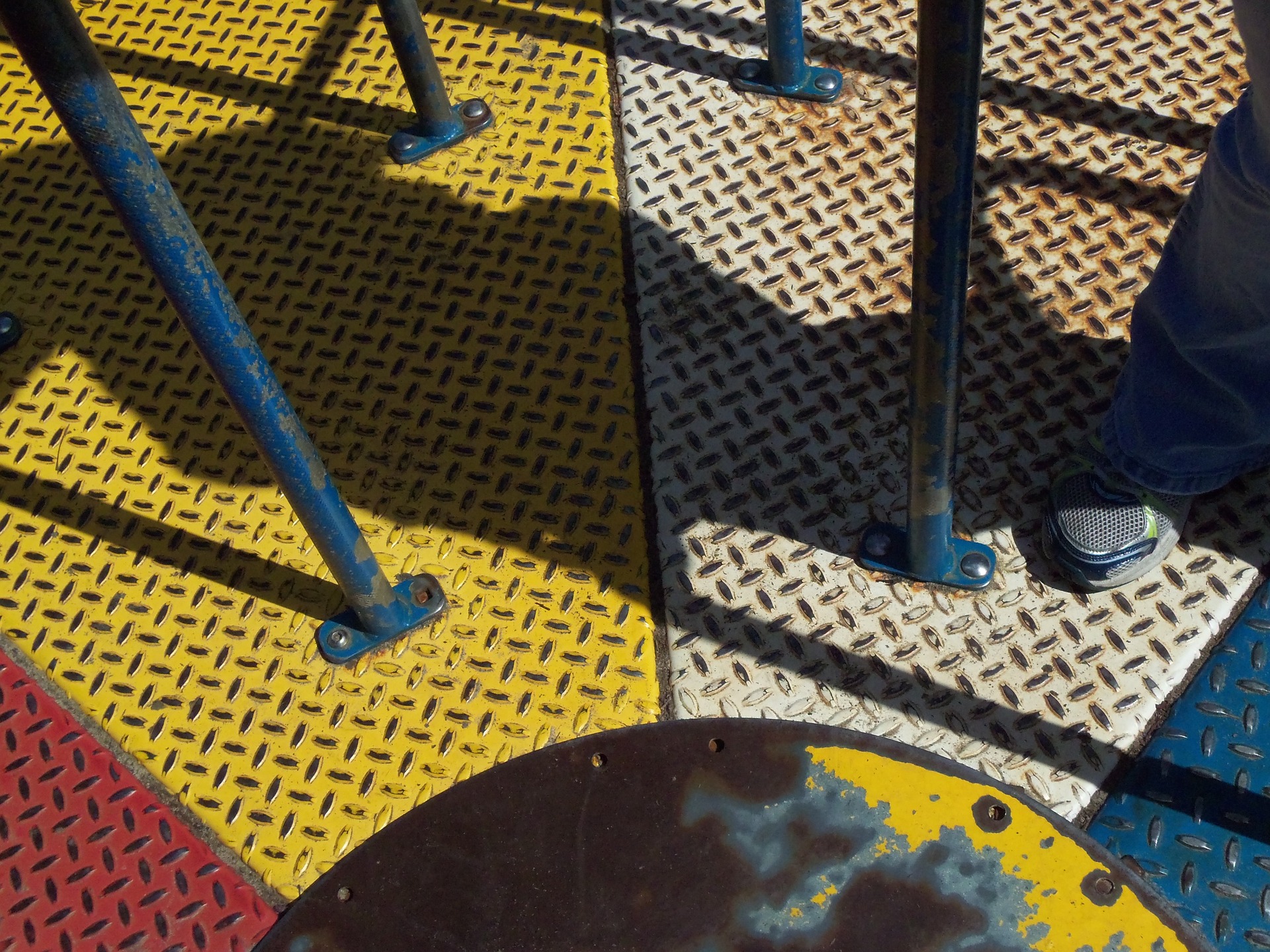 playground-1017187_1920
