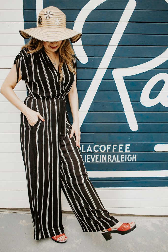Lucy Brummett photo shoot at Sola Coffee